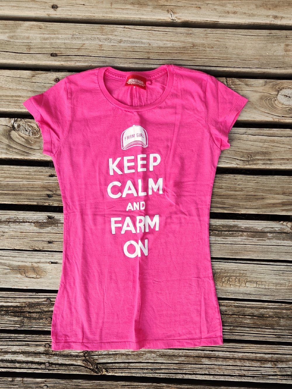 Keep Calm And Farm On Womens Medium Fitted T-Short Farm Girl Country Pink White